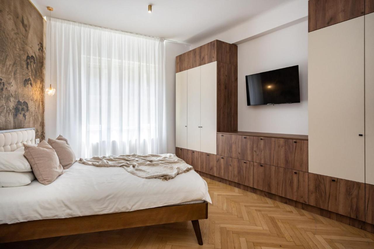 Old Town Bucharest, Luxury 2 Bedrooms Apartment מראה חיצוני תמונה